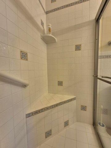 910 South Drive A, Delray Beach, FL 33445