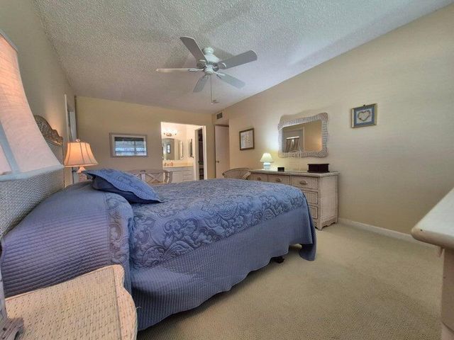 910 South Drive A, Delray Beach, FL 33445