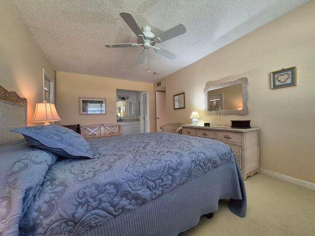 910 South Drive A, Delray Beach, FL 33445
