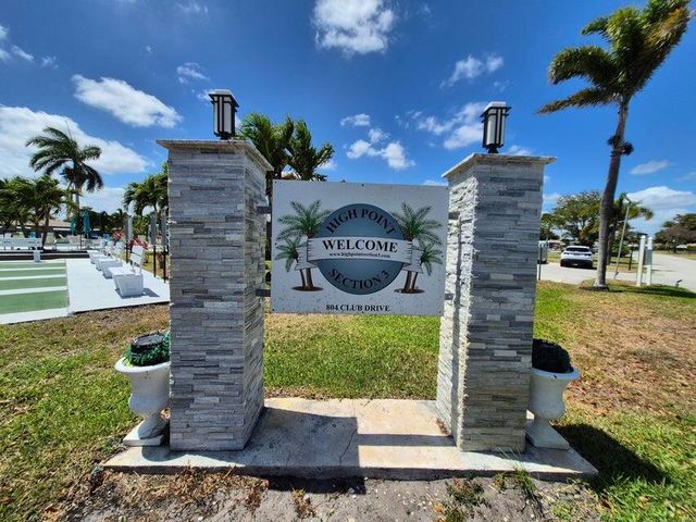 910 South Drive A, Delray Beach, FL 33445