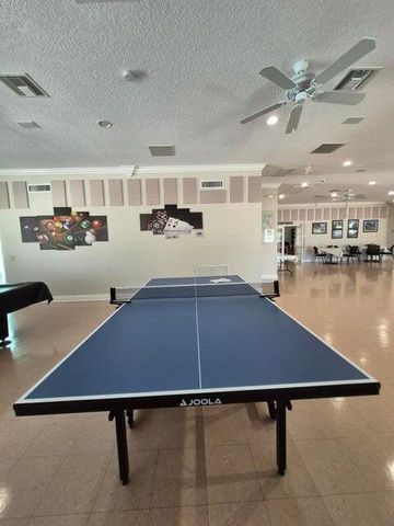 910 South Drive A, Delray Beach, FL 33445