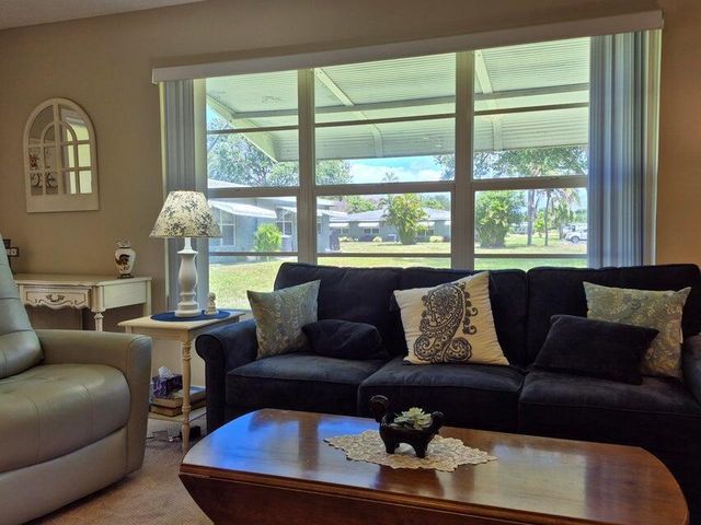 910 South Drive A, Delray Beach, FL 33445