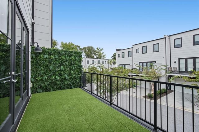 2528 Appleden Place 9, Atlanta, GA 30319