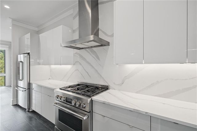 2528 Appleden Place 9, Atlanta, GA 30319