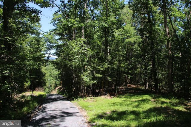 112 CEDAR HILL ROAD, Strasburg, VA 22657