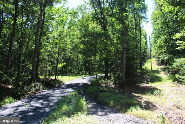 112 CEDAR HILL ROAD, Strasburg, VA 22657