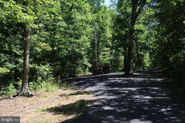 112 CEDAR HILL ROAD, Strasburg, VA 22657