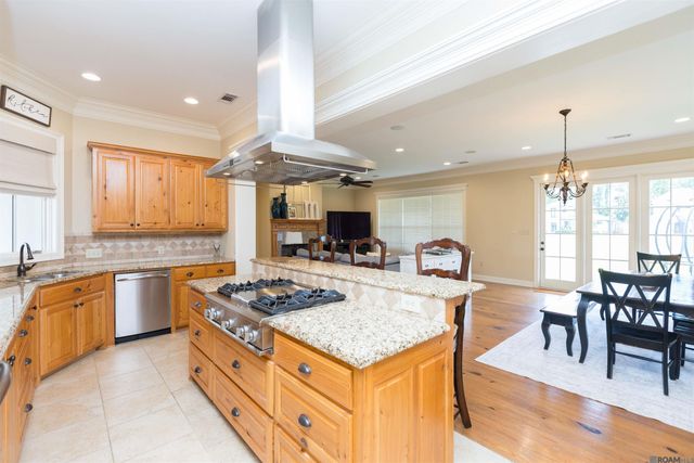 14524 Oak Path Dr, Prairieville, LA 70769