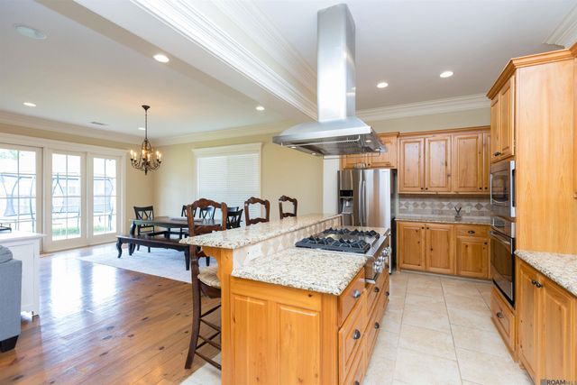 14524 Oak Path Dr, Prairieville, LA 70769