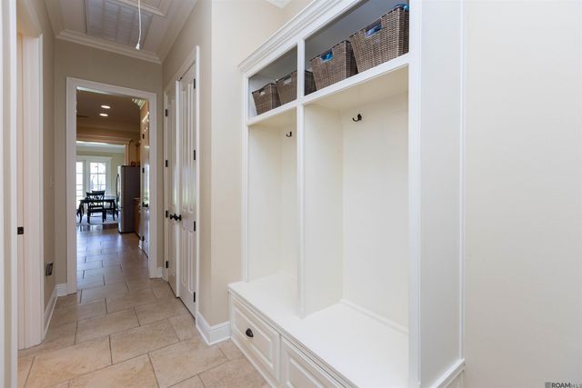 14524 Oak Path Dr, Prairieville, LA 70769