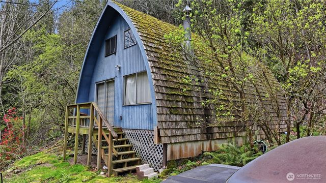 27011 SE 74th Street, Issaquah, WA 98027