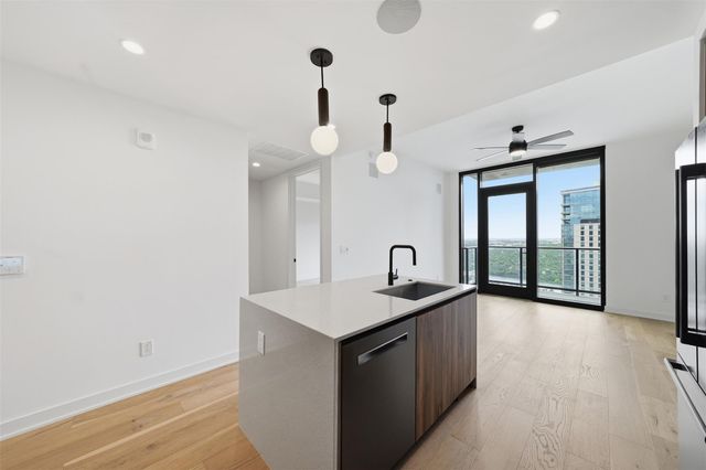 84 East Ave 3707, Austin, TX 78701