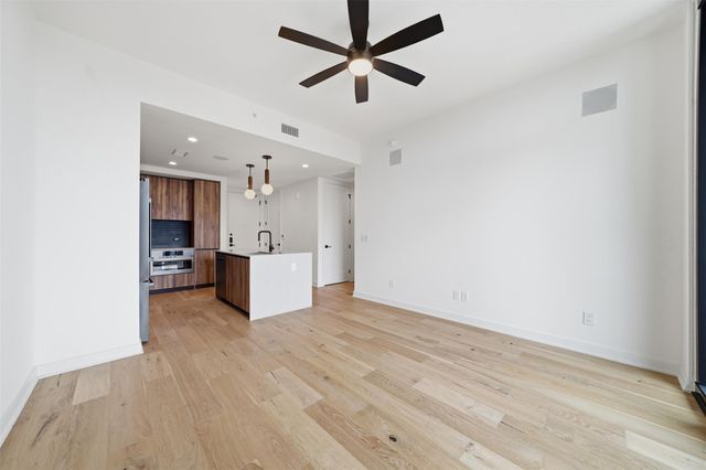 84 East Ave 3707, Austin, TX 78701