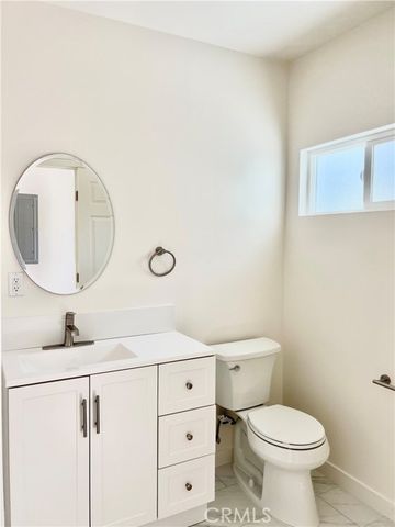 9645 Dale Avenue, Sunland (los Angeles), CA 91040