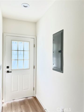 9645 Dale Avenue, Sunland (los Angeles), CA 91040