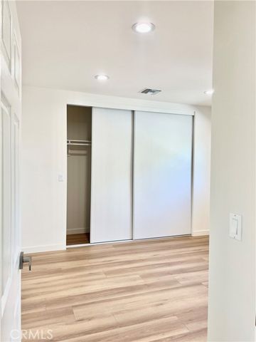 9645 Dale Avenue, Sunland (los Angeles), CA 91040