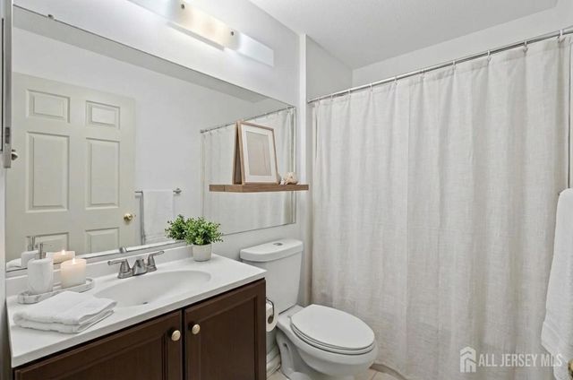 107 Rachel Court, Franklin, NJ 08823