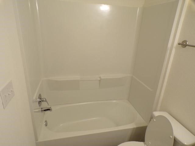 709 S 5th Street 1, Bonham, TX 75418