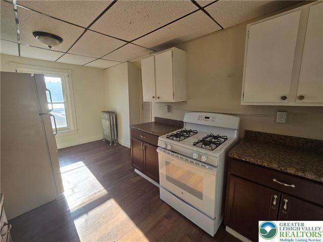 230 North 10th Street, Allentown City, PA 18102