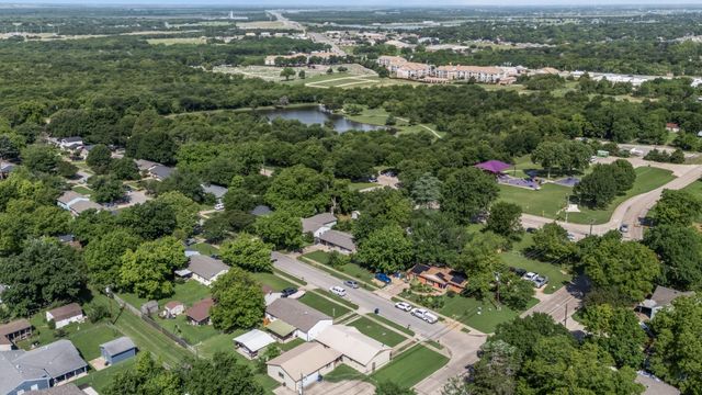 1201 Joly Street, Ennis, TX 75119