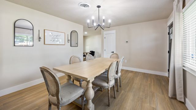 1201 Joly Street, Ennis, TX 75119