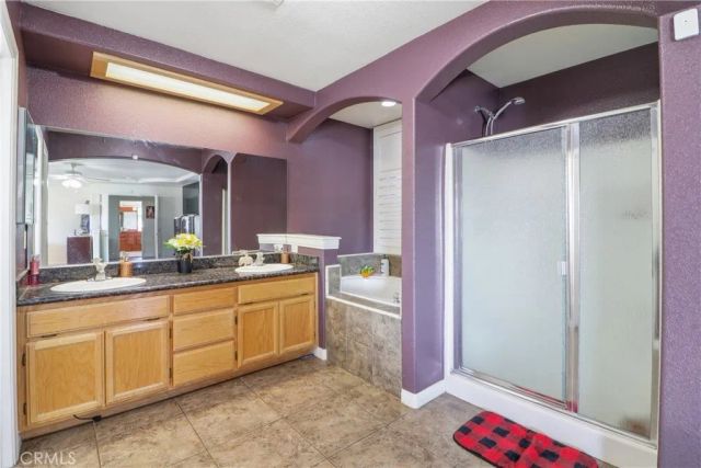 15120 Live Oak St, Hesperia, CA 92345