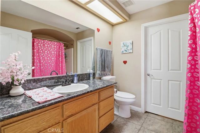 15120 Live Oak St, Hesperia, CA 92345