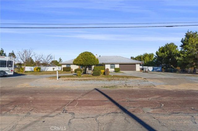 15120 Live Oak St, Hesperia, CA 92345