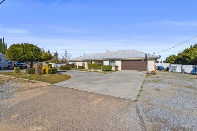 15120 Live Oak St, Hesperia, CA 92345