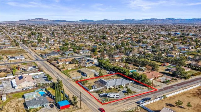 15120 Live Oak St, Hesperia, CA 92345