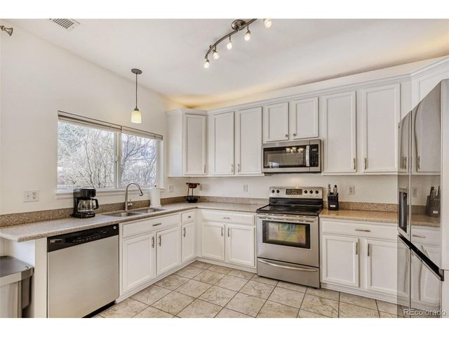 5214 S Shawnee Way, Aurora, CO 80015