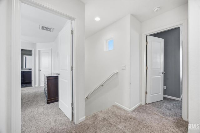 5809 Commonwealth Avenue, Bakersfield, CA 93313