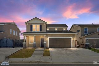 5809 Commonwealth Avenue, Bakersfield, CA 93313