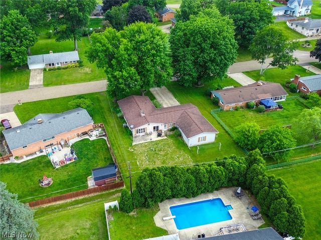 3120 Bambi Street NW, Canton, OH 44709