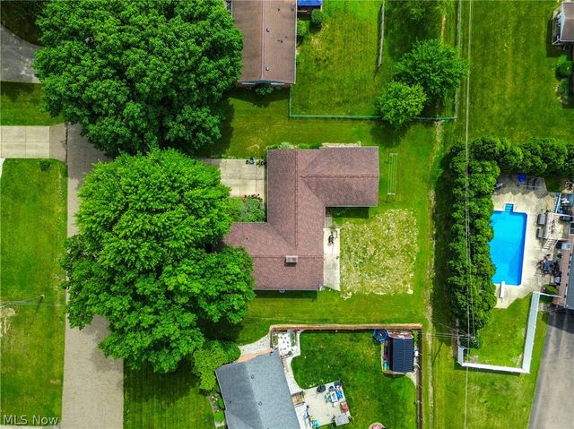 3120 Bambi Street NW, Canton, OH 44709