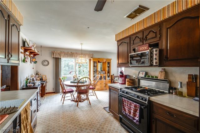 3120 Bambi Street NW, Canton, OH 44709