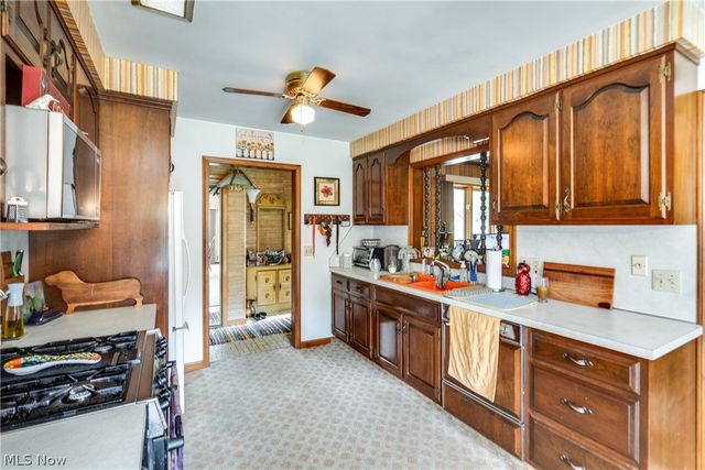 3120 Bambi Street NW, Canton, OH 44709