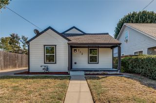 712 E 3rd Street, Irving, TX 75060
