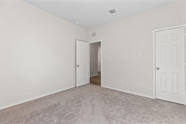 1925 T H Johnson DR, Taylor, TX 76574