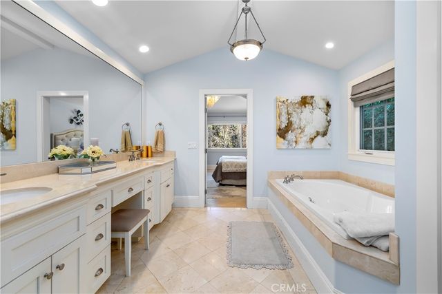 5215 Middlecrest Road, Rancho Palos Verdes, CA 90275