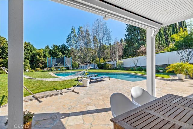 5215 Middlecrest Road, Rancho Palos Verdes, CA 90275