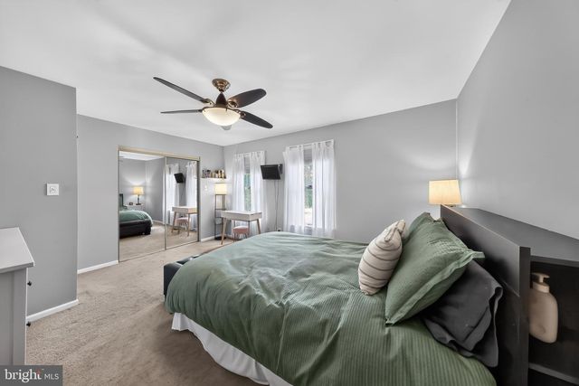 2405 WINDFIELD CT, Glen Mills, PA 19342