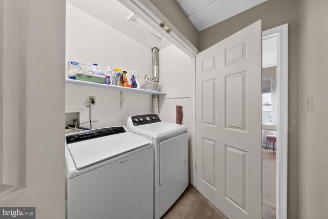 2405 WINDFIELD CT, Glen Mills, PA 19342