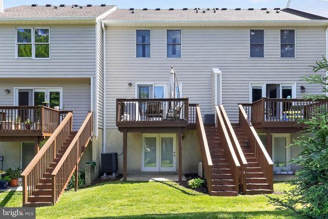2405 WINDFIELD CT, Glen Mills, PA 19342