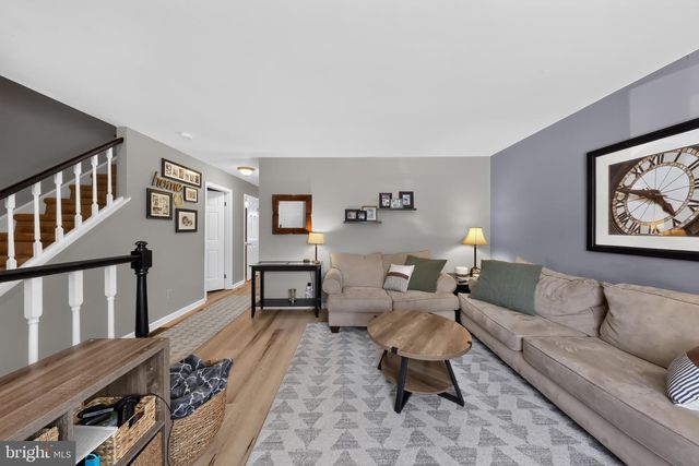 2405 WINDFIELD CT, Glen Mills, PA 19342