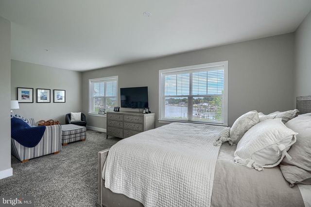 519 SCHMIDT RD, Middle River, MD 21220