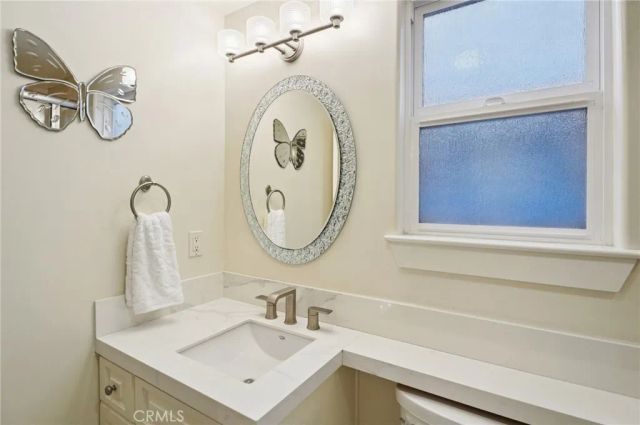 654 5th Street, Hermosa Beach, CA 90254