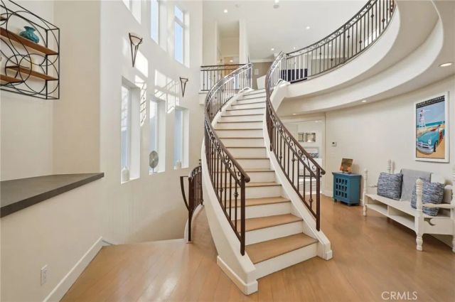 654 5th Street, Hermosa Beach, CA 90254