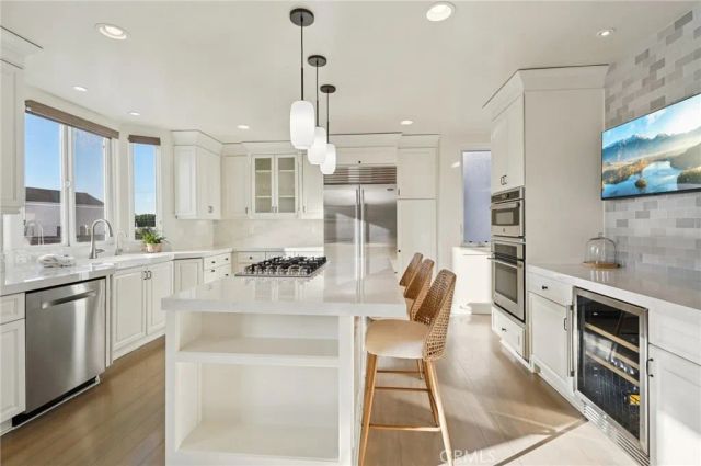 654 5th Street, Hermosa Beach, CA 90254