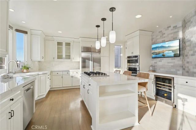 654 5th Street, Hermosa Beach, CA 90254